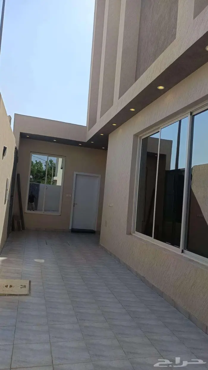 للبيع فيلا بحي الروضة بمدينة حريملاء 2