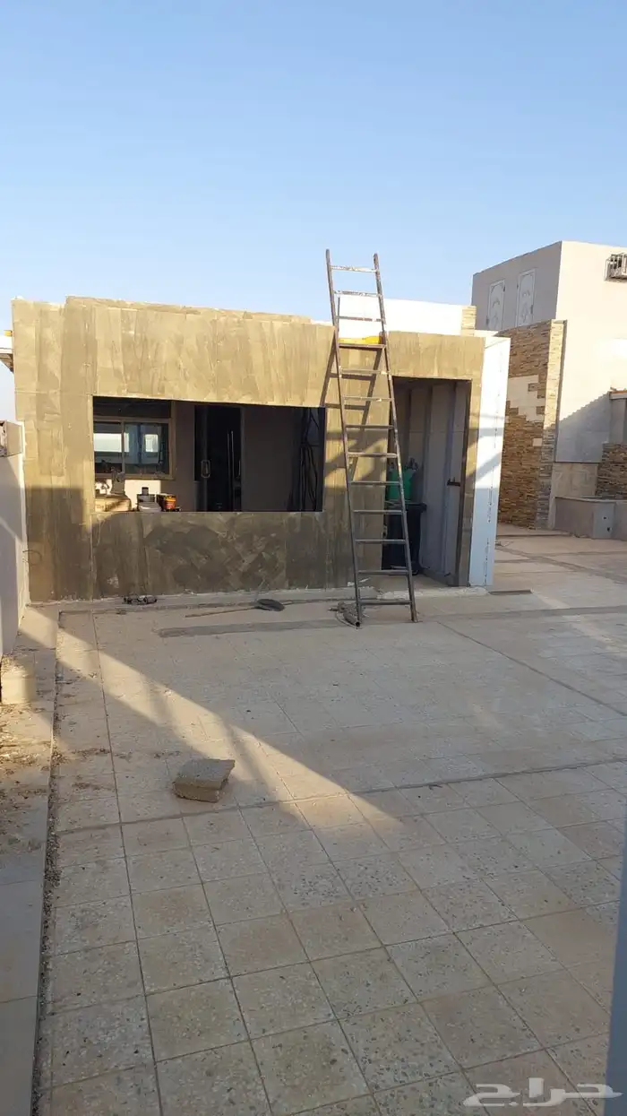 مطعم وكوفي وقاعات مطعم وقاعة اجتماعات 24