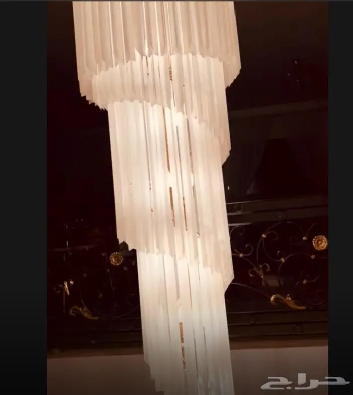 ثريا فاخره تعليق من سقف السطح للدور الأرضي 2