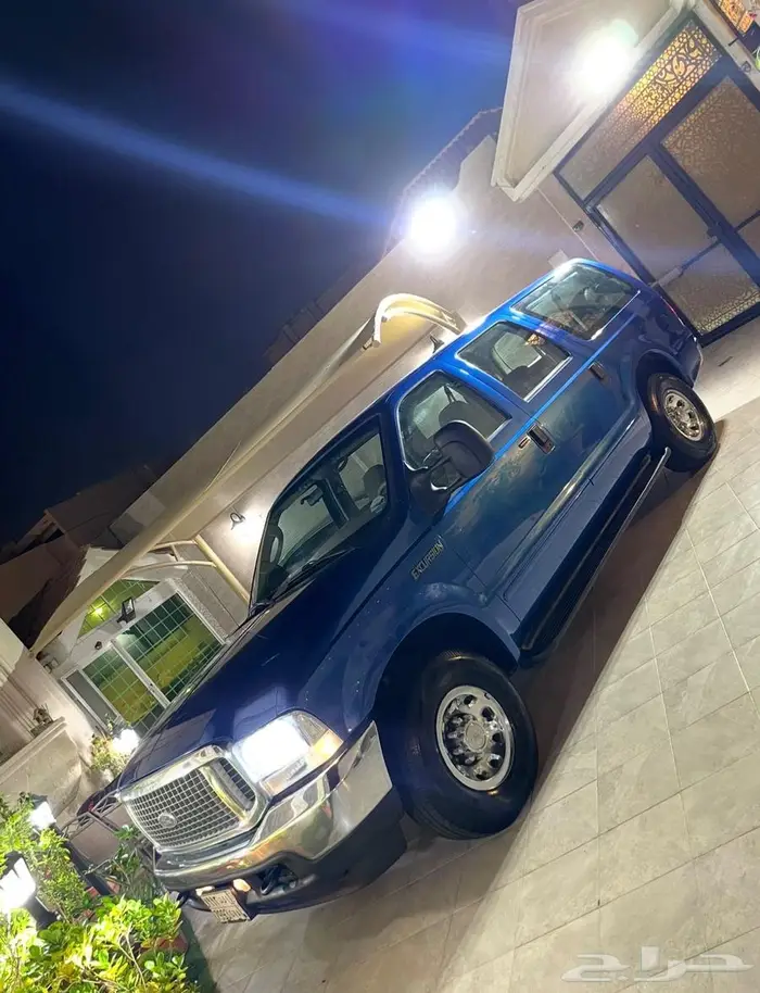 Ford Excursions 2004 31