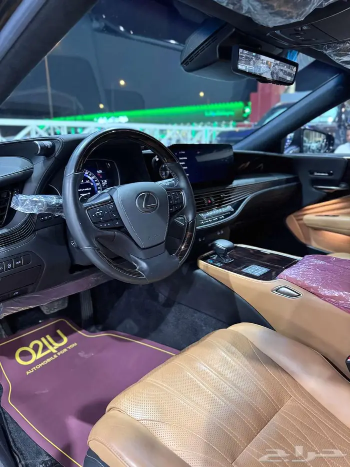 لكزس LS500 موديل 2023 4