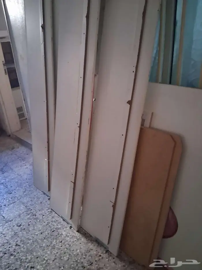 سرير وردي 1