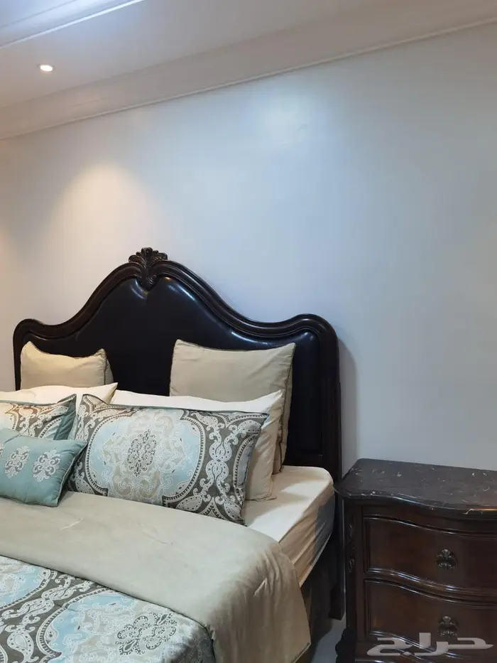 غرفة نوم من الشماسي 1