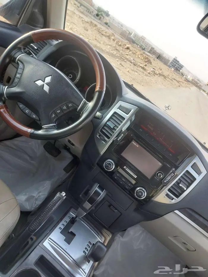 جيب باجيرو موستبيشي 2016 2