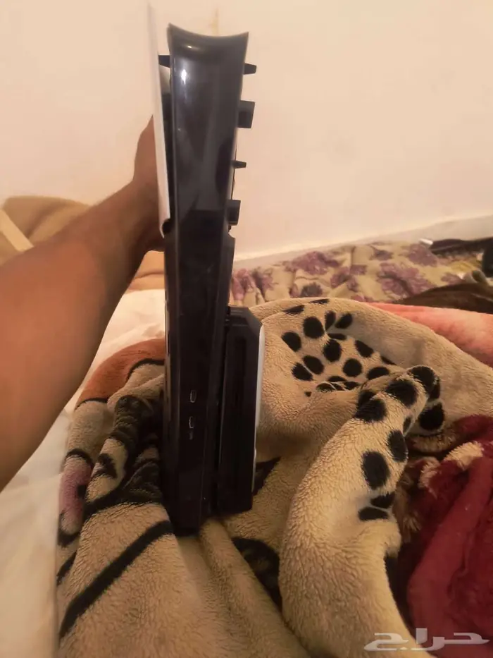 سوني 5 1 تيرا سي دي بدون يد 3