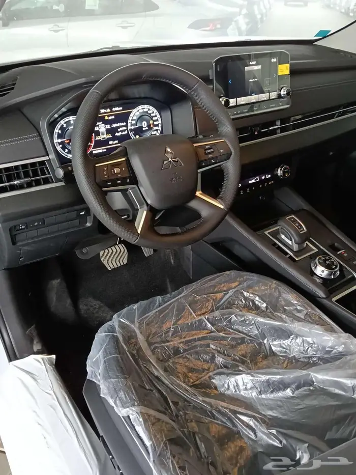 ميتسوبيشي اوتلاندر نص فل بلس م 2025 - سعودي 8