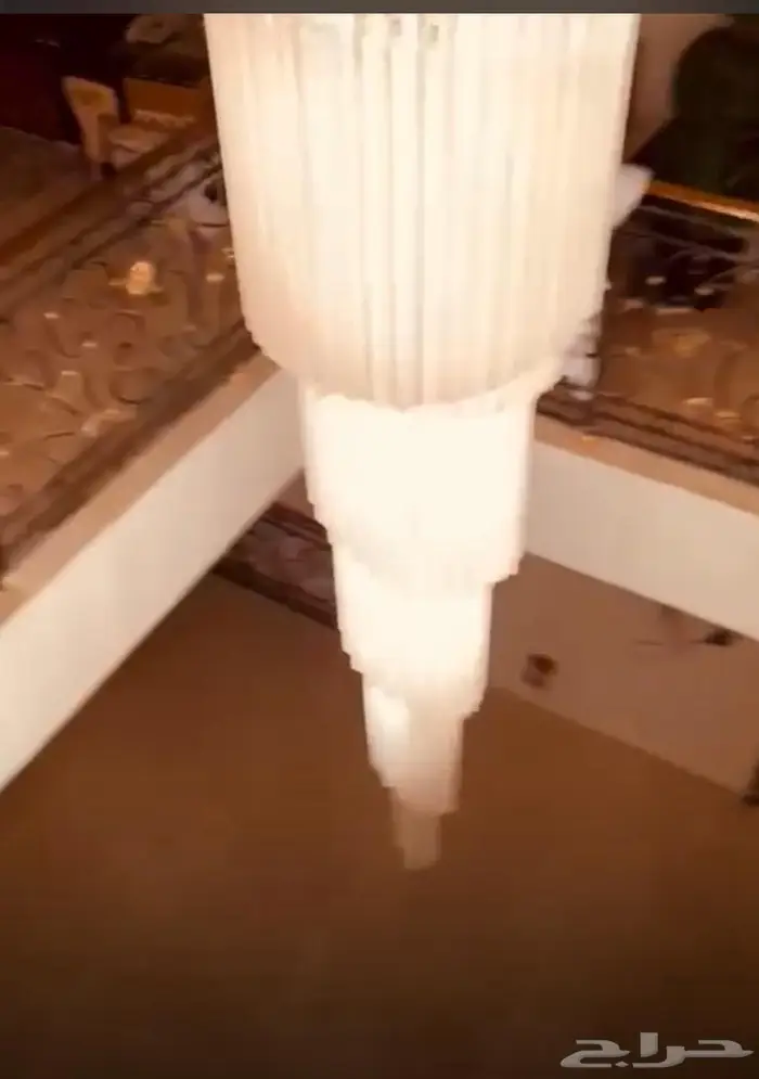 ثريا فاخره تعليق من سقف السطح للدور الأرضي 1