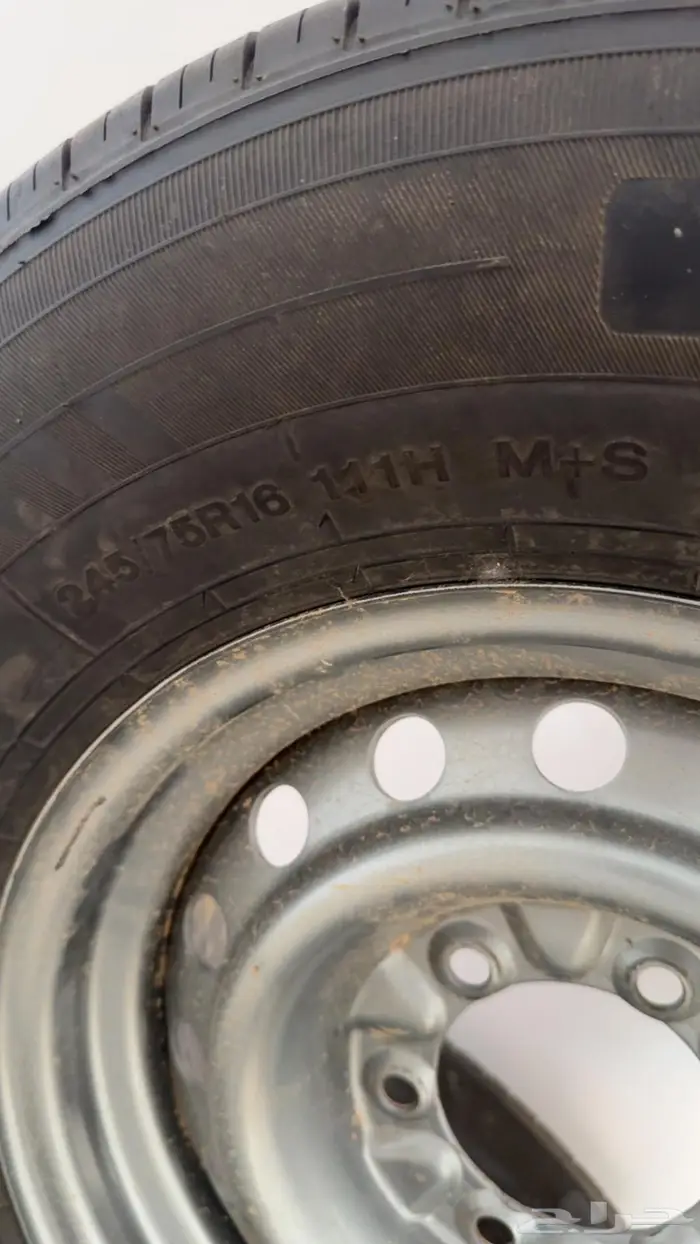 كفرات هايلوكس دبل نظيفة للبيع 0