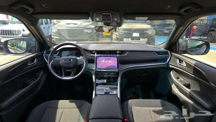 جيب جراند شيروكي لاريدو 2024 خليجي اصفار مع ضمان الوكيل 8