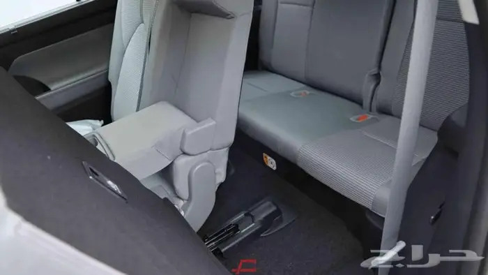 تتوفر فئات هايلاندر 2025 اصفارلمبيعات النقد والبنك بربح0.35 9