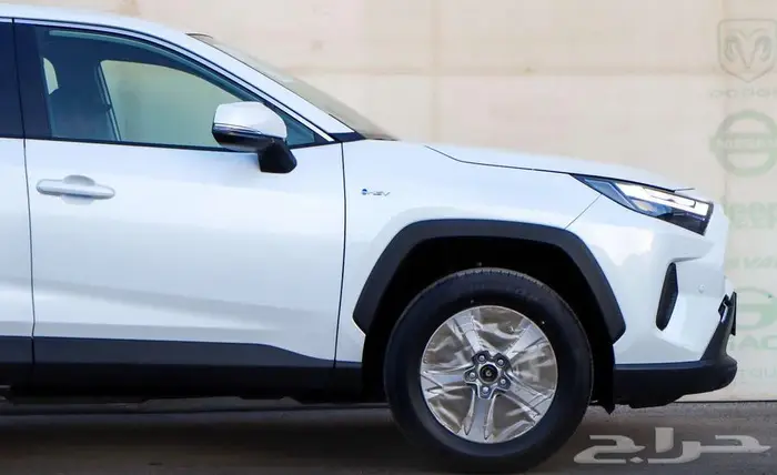تويوتا راف فور هايبرد LE4x4موديل 2025 24