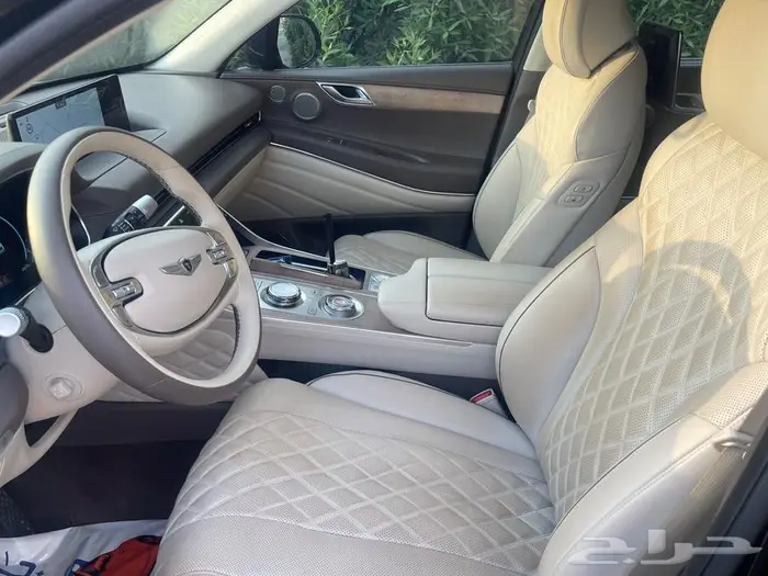 جينسيس gv80 2023 6