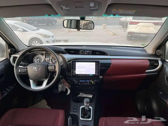 هايلوكس غمارتين اوتوماتيك جنوط بنزين وارد الساير 2025 3