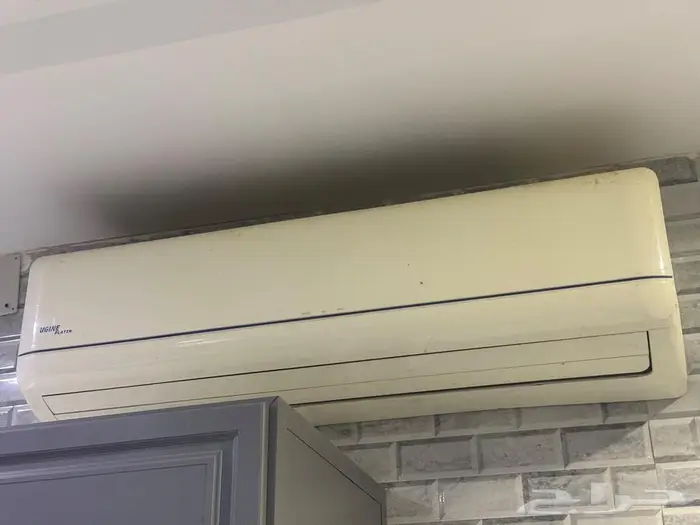 مكيف اسبلت ماركة يوجين 2 طن ما يبرد 0