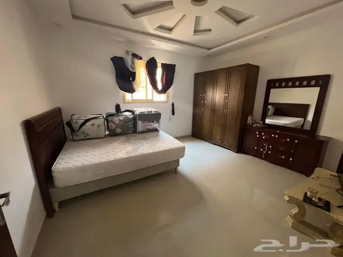 غرفة نوم ممتازه بدون مرتبه 3