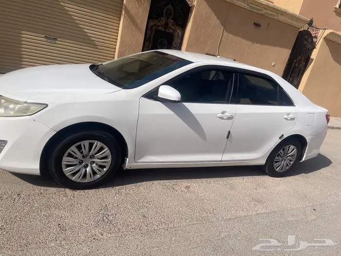 كامري 2012 نظيف 6
