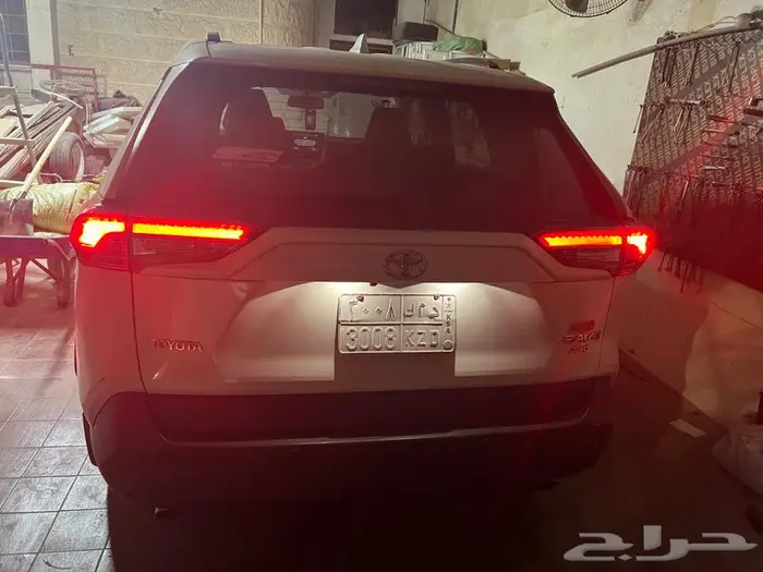 سيارة تويوتا رافور موديل 2021 للبيع 2