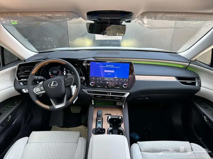 لكزس RX350 BH 2025 لدى شركة عبدالمجيد الخضر 7