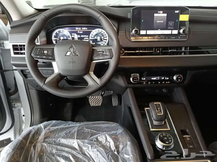 ميتسوبيشي اوتلاندر نص فل بلس م 2025 - سعودي 9