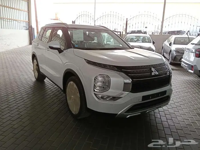 ميتسوبيشي اوتلاندر نص فل بلس م 2025 - سعودي 4