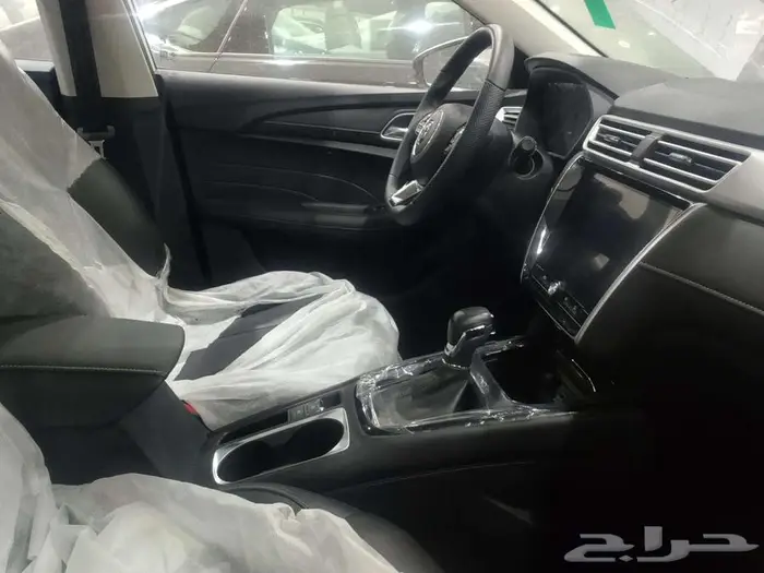 ام جي MG5 لاكجري 2024 نقدي و تاجير منتهي بالتمليك 1