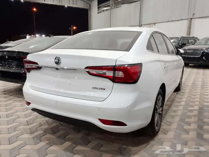 ام جي MG5 لاكجري 2024 نقدي و تاجير منتهي بالتمليك 2