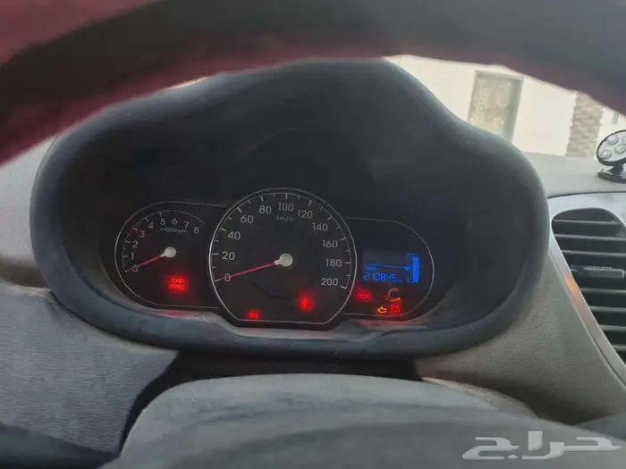 هيونداي i10 موديل 2013 مستعمل بحالة جيدة 6