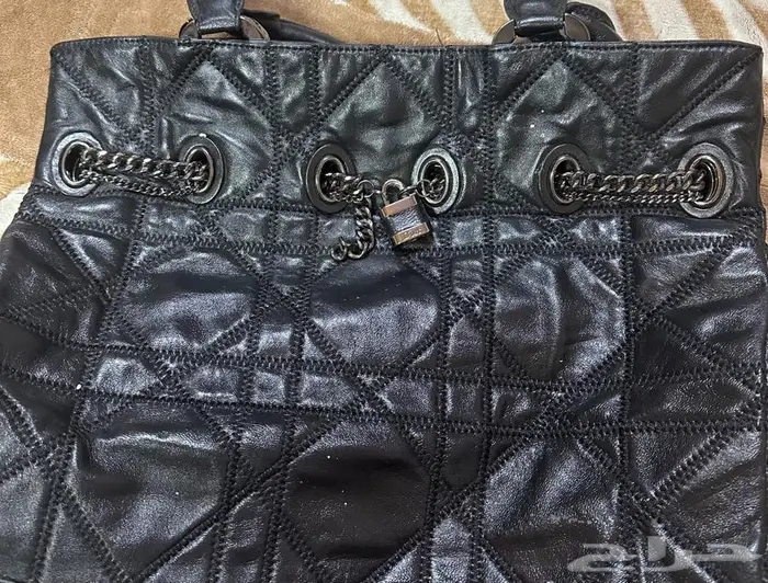 شنطة ديور كبيره اصليه مع بطاقتها 3