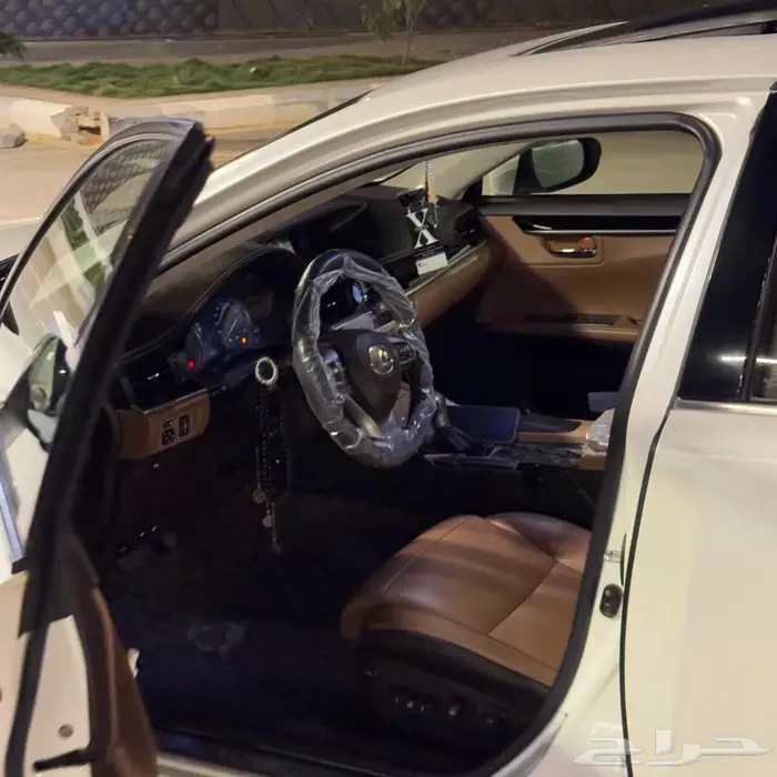 لكزس es350 موديل 2017 بحالة ممتازه 5