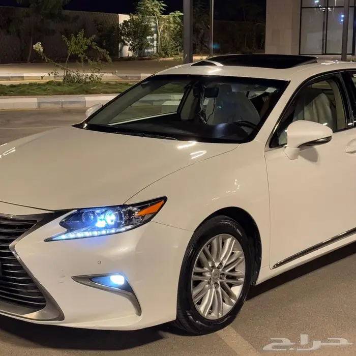 لكزس es350 موديل 2017 بحالة ممتازه 3