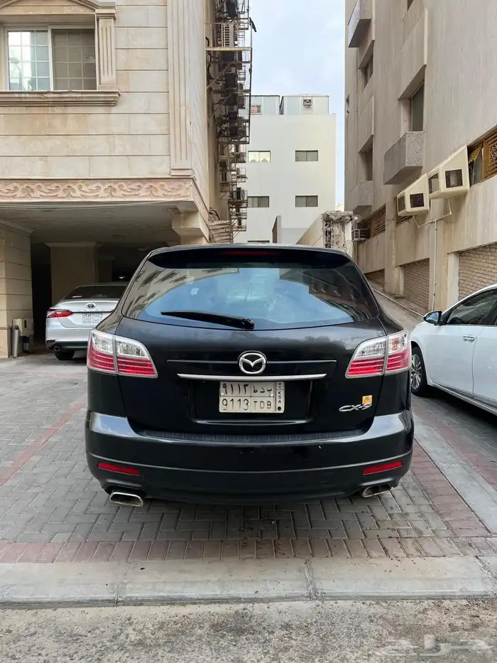 سيارة مازدا CX9 2010 ( نشب بها حريق) 1