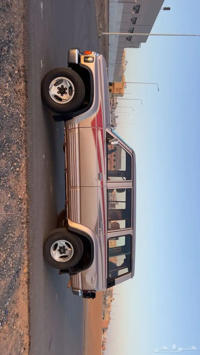 باترول 1994 ذهبي 5