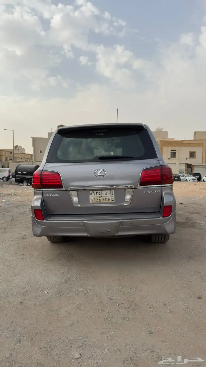 لكزس LX 3