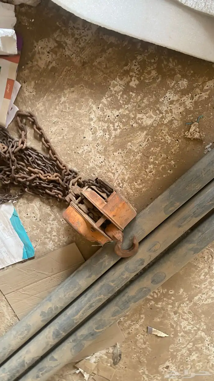 ونش حديد ثقيل وثلاث ماوصير الطول حول 5متر 1