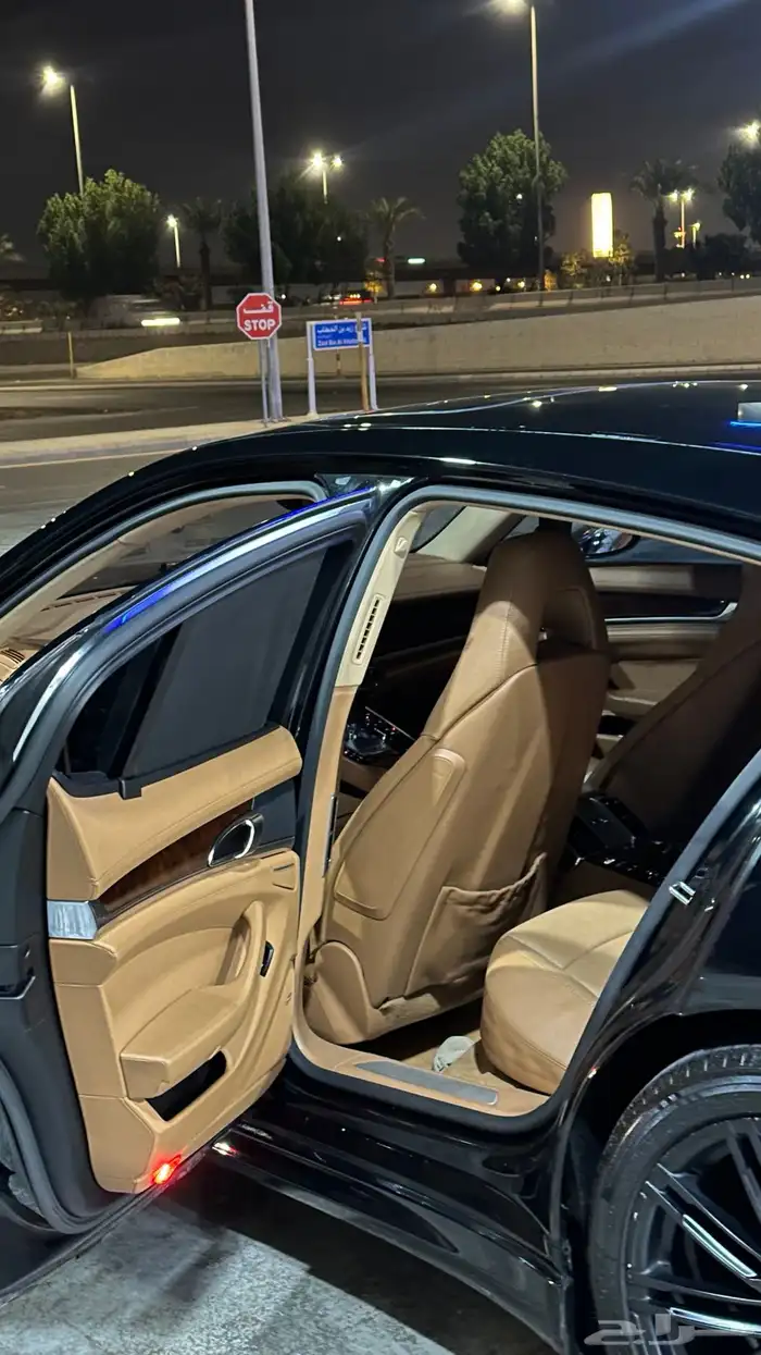 بورش باناميرا 9