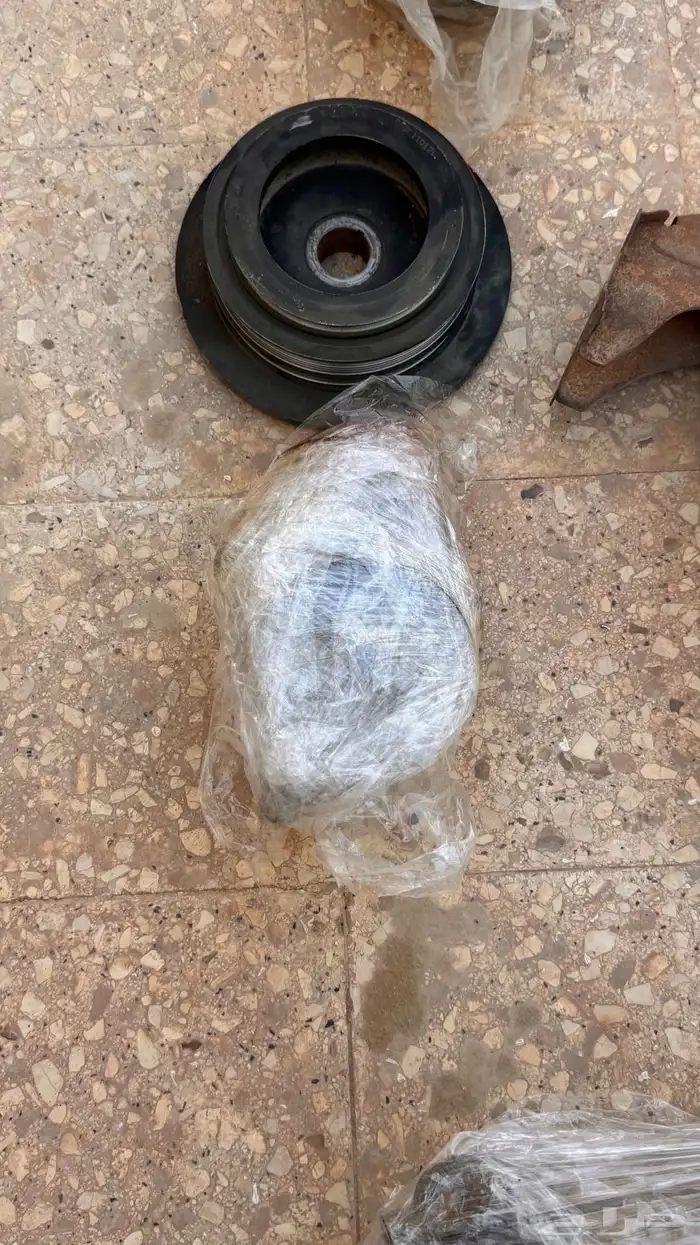 للبيع قطع مكينة فتك 6