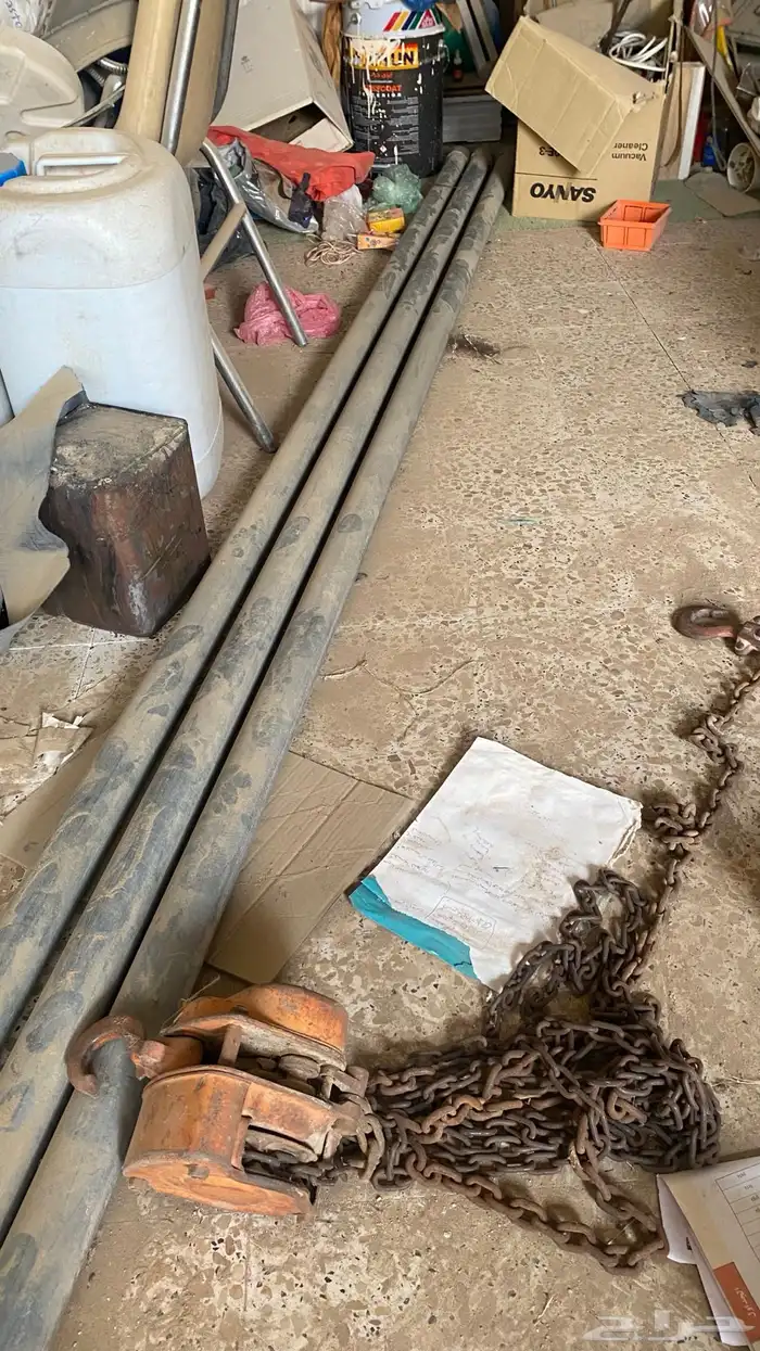 ونش حديد ثقيل وثلاث ماوصير الطول حول 5متر 3