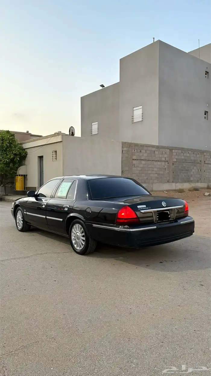 فورد جراند ماركيز 2011 0