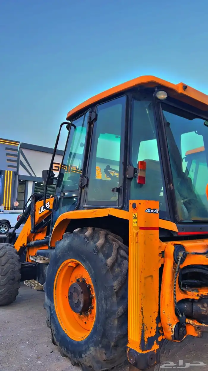 معدات ثقيله جي سي بي JCB عرجا 1