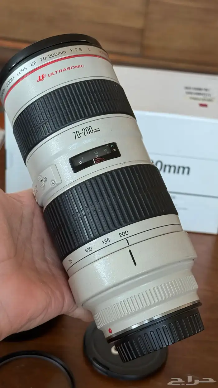 عدسة كانون EF 70-200 f 2.8L USM 4