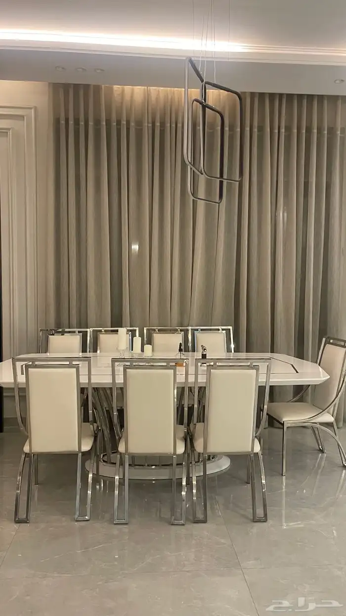 طاولة طعام 1