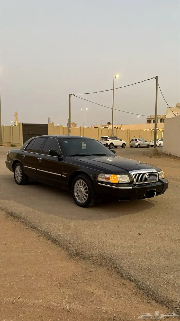 فورد جراند ماركيز 2011 3