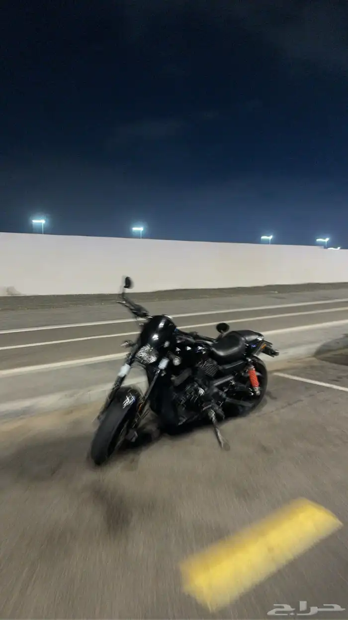 دباب بايك هارلي ديفيدسون 750 Street Rod 4