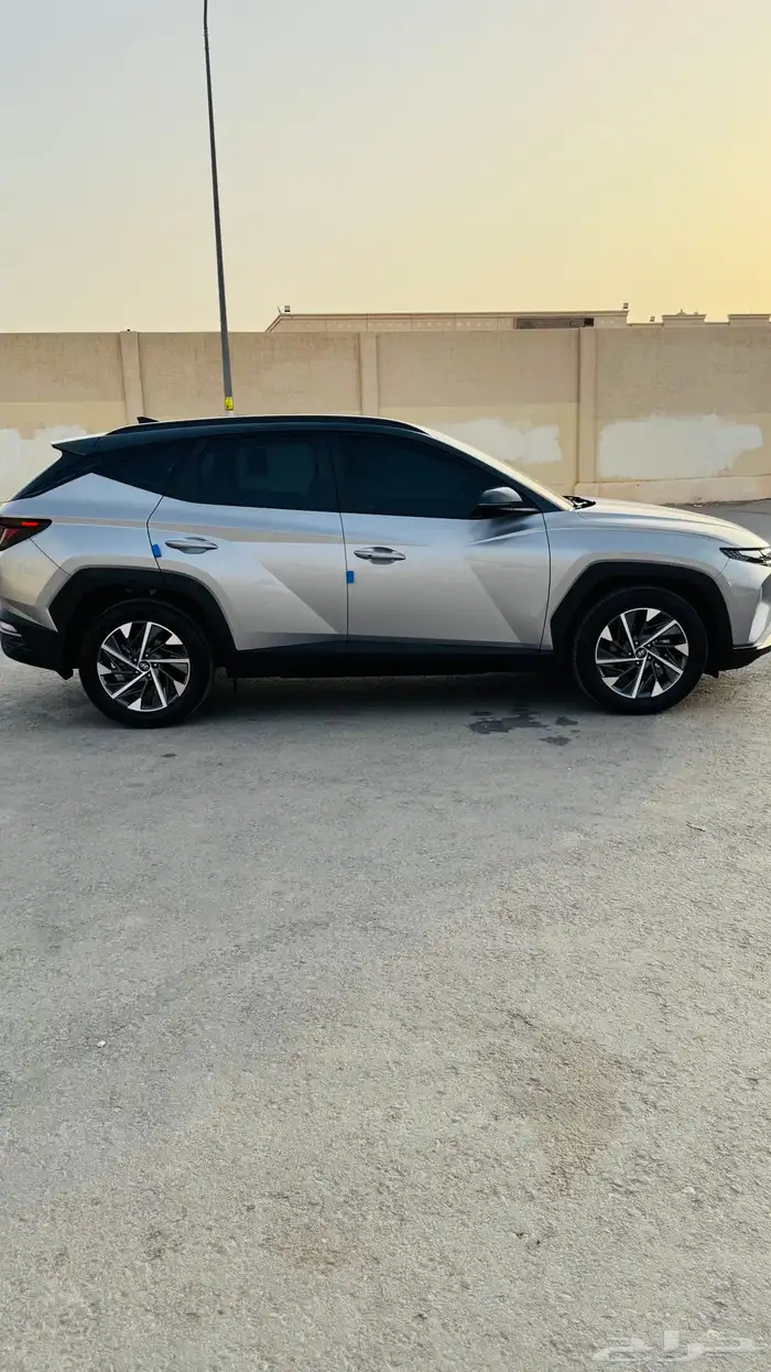 للبيع توسان سمارت 2023 مكينة 1.6 وكالة مخزنه 4