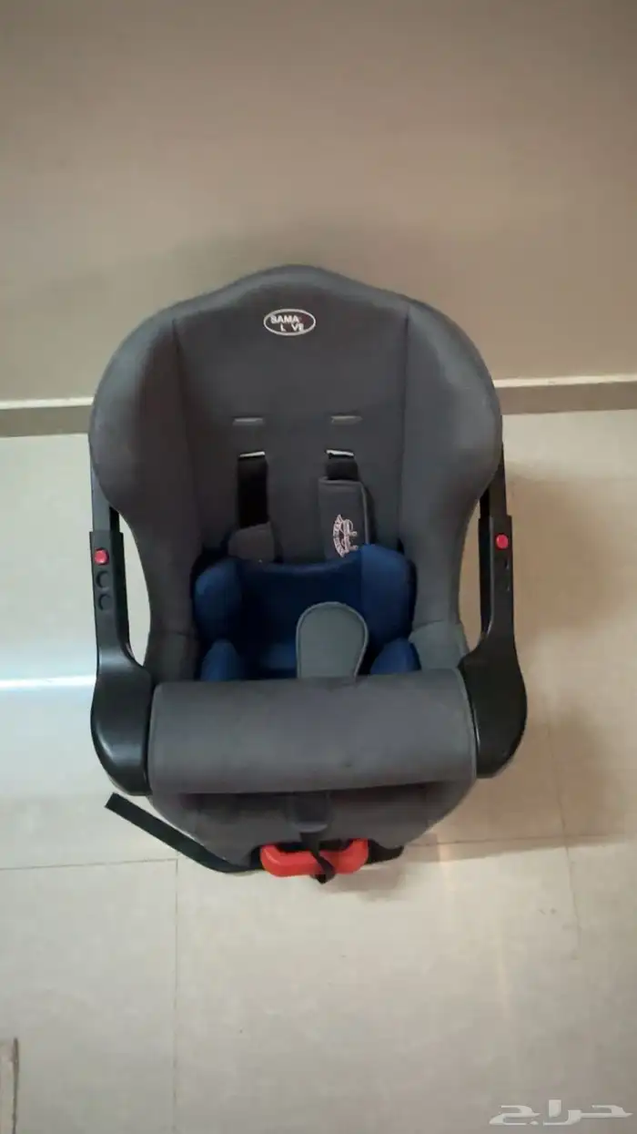 كرسي للأطفال مستخدم يومين فقط 1