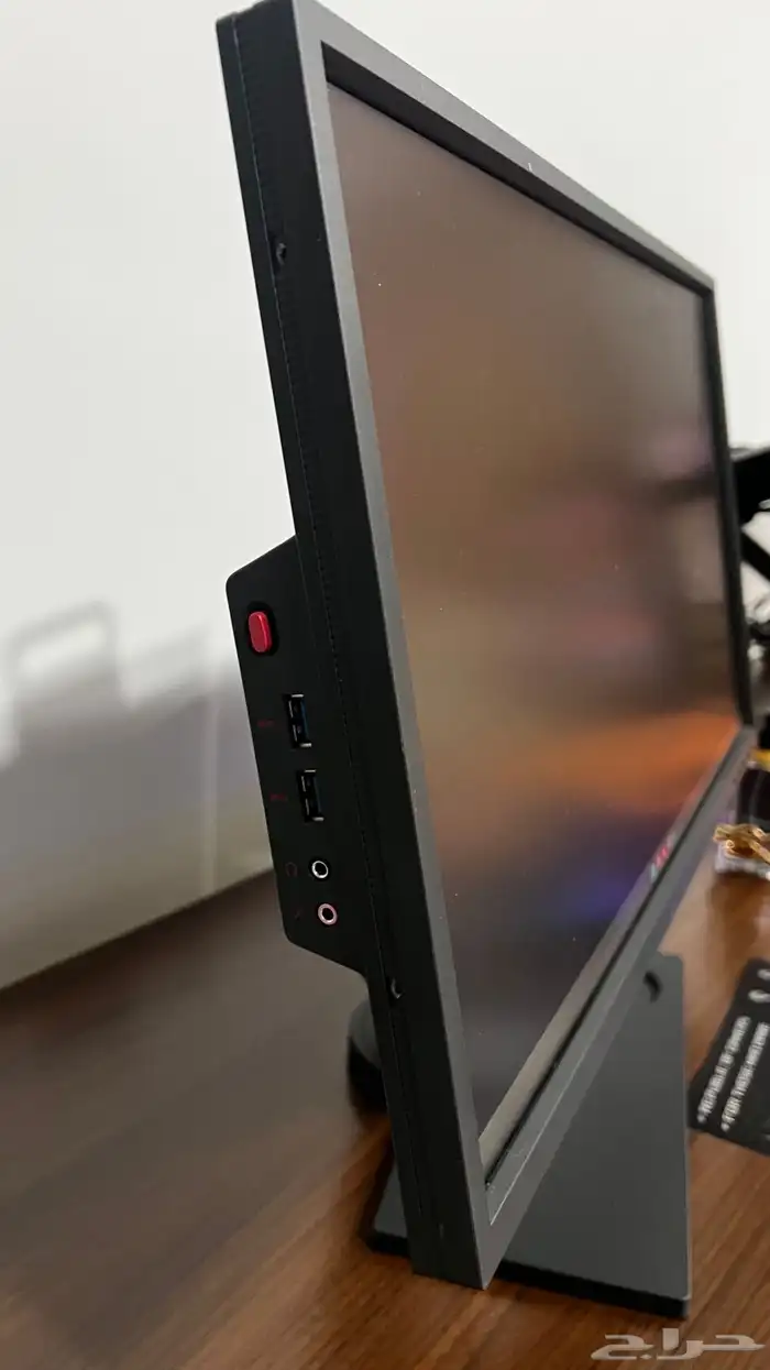 شاشه benq240hz 4