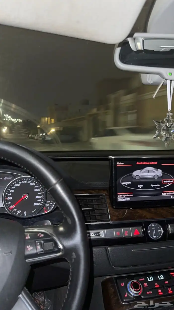 اودي A8L 9