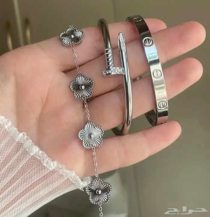اساور ماركات ثلاث اساور مارتير فانكليف عروض فقط 130 ريال 4