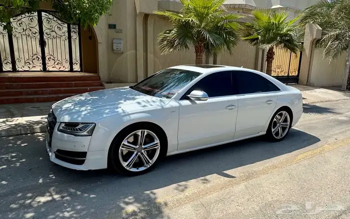 للبيع Audi S8 2016 0