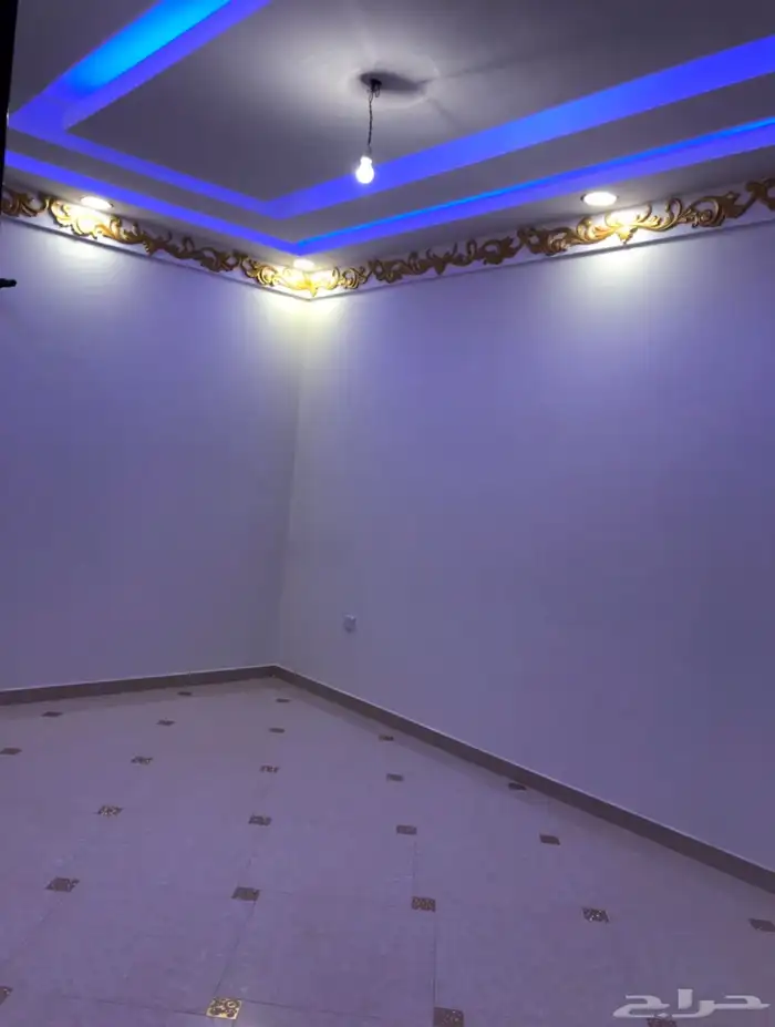 شقة فخمة للايجار السنوي حي النسيم 19